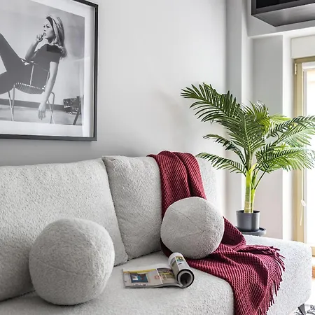 Glow - Ogarna 107 Zacisze Γκντανσκ