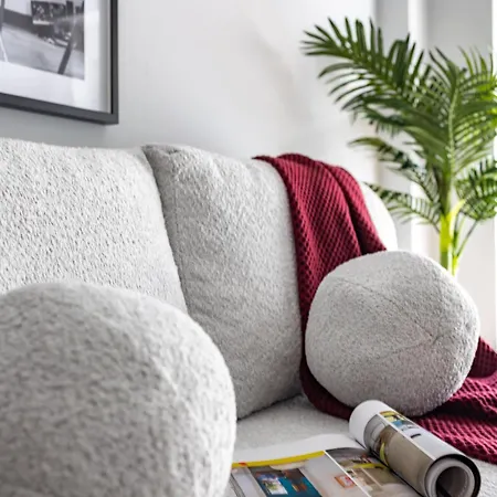 Glow - Ogarna 107 Zacisze *